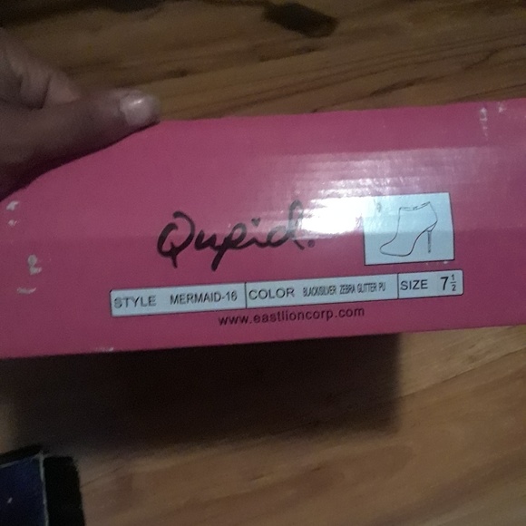 Shoe - Picture 4 of 6